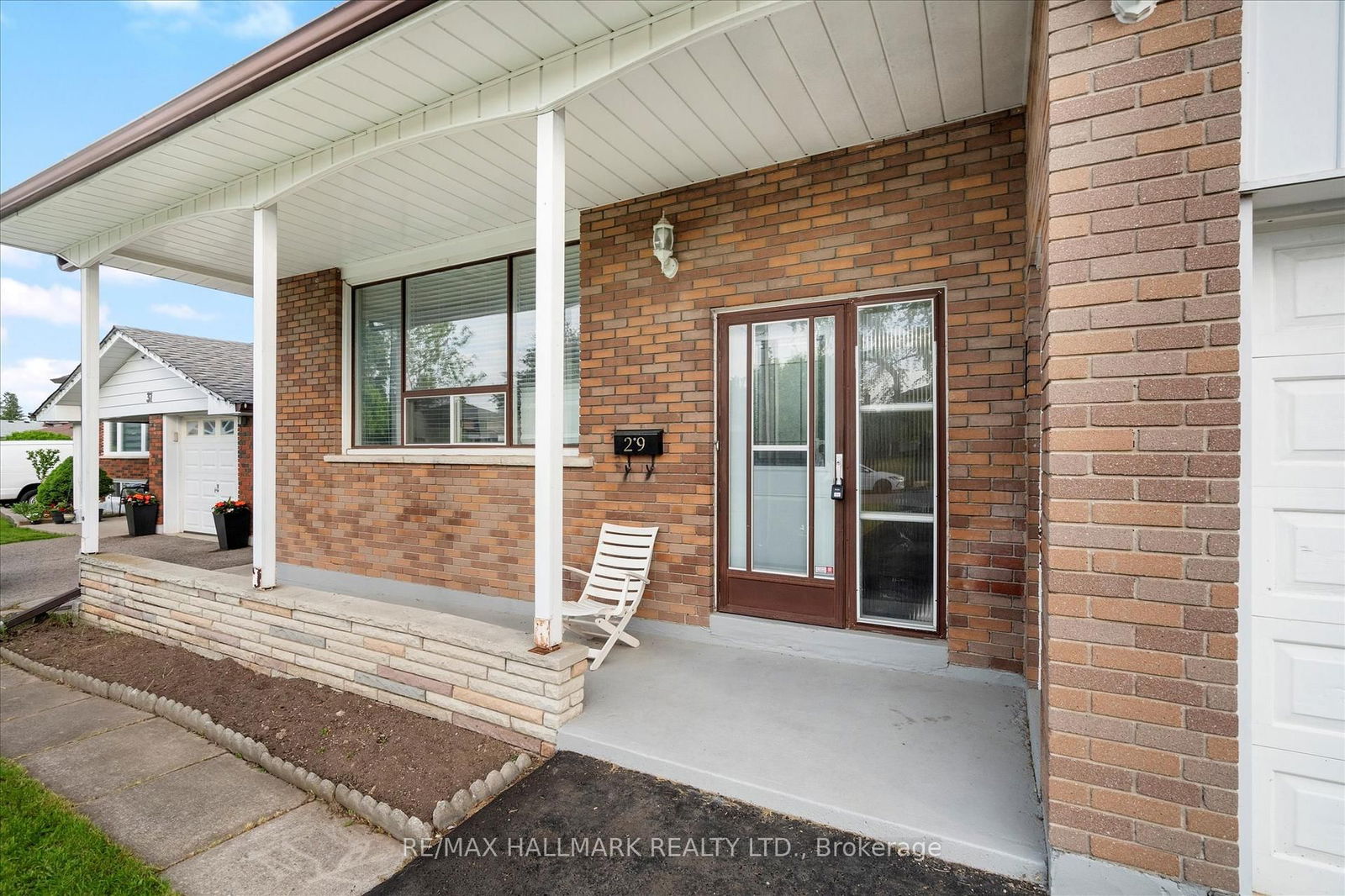 Detached House for sale at 29 Chipper Crescent, Toronto, Eglinton East, M1K 4R4 - MLS: E12210602