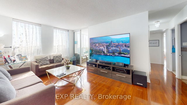 712 - 330 McCowan Road