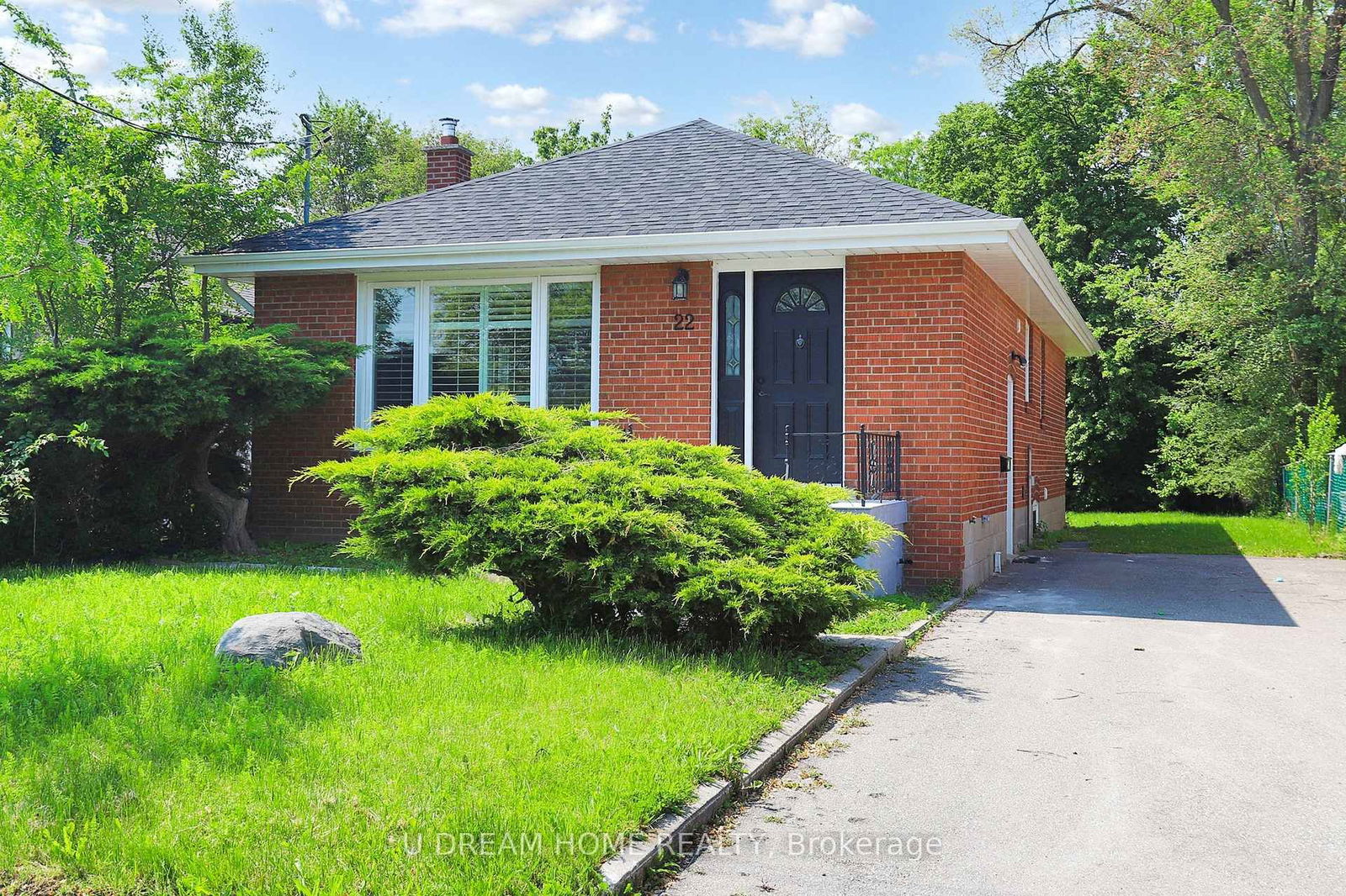Detached House for sale at 22 Wayne Avenue, Toronto, Wexford-Maryvale, M1R 1Y3 - MLS: E12211529