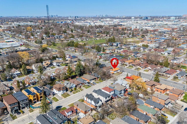 1338 Victoria Park Avenue
