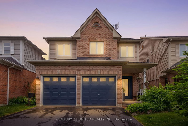 33 Solmar Ave, Whitby, L1R 2Z6 | Image 3