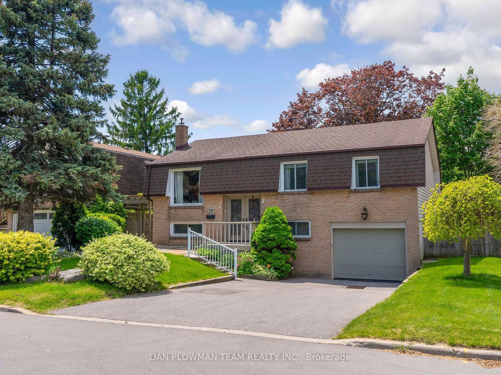 Detached House for sale at 728 Pickering Beach Road, Ajax, South East, L1S 3K8 - MLS: E12212167