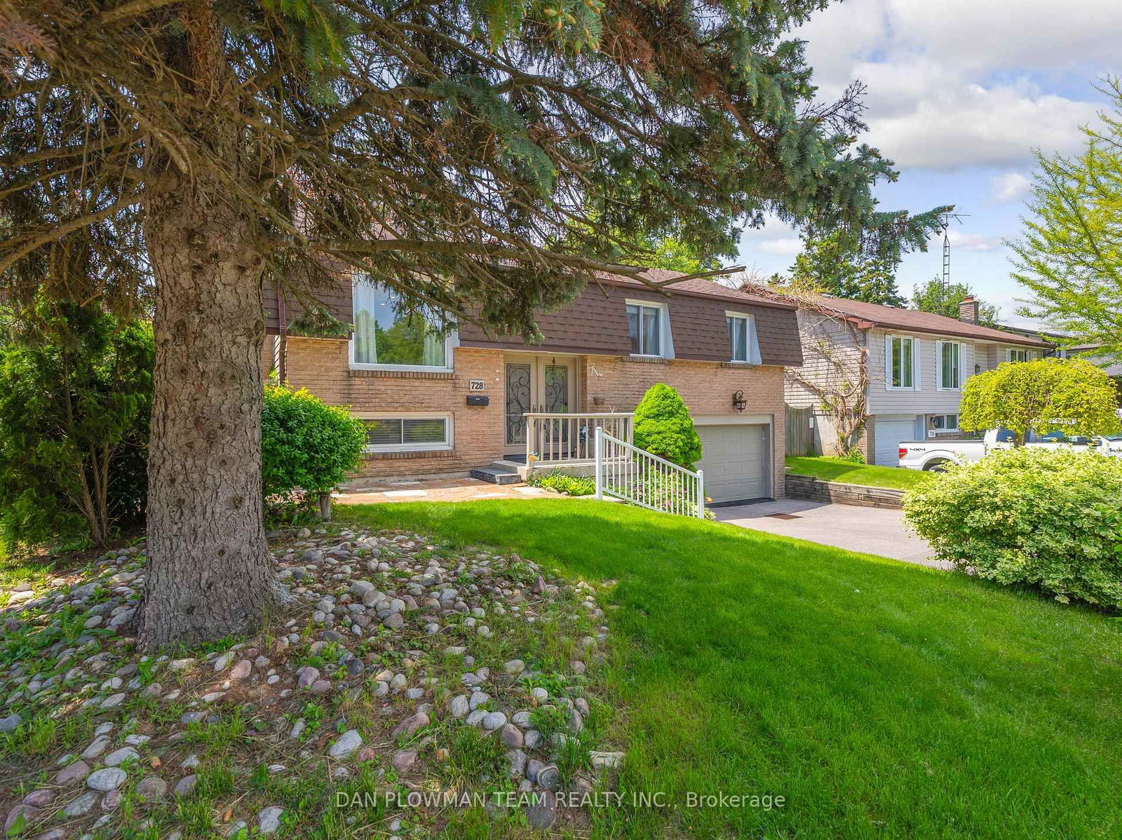 Detached House for sale at 728 Pickering Beach Road, Ajax, South East, L1S 3K8 - MLS: E12212167