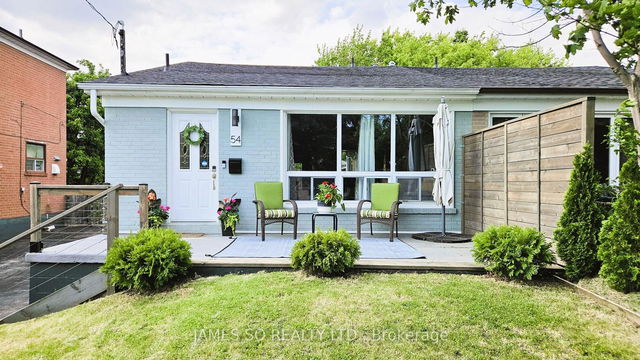 54 Newlands Avenue