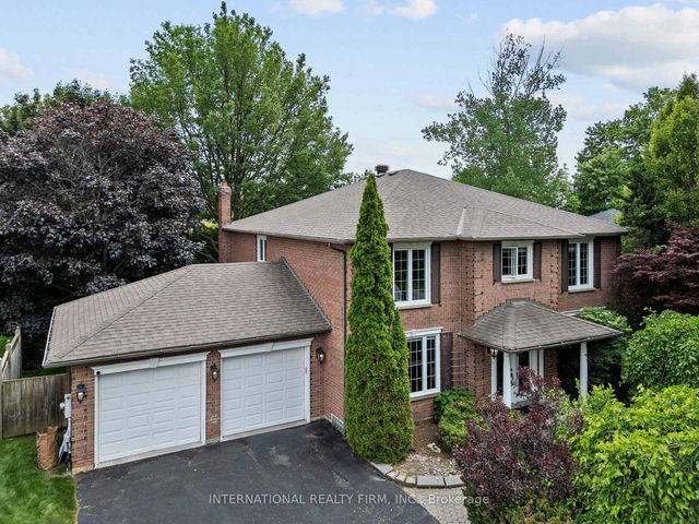 7 Briargreen Court