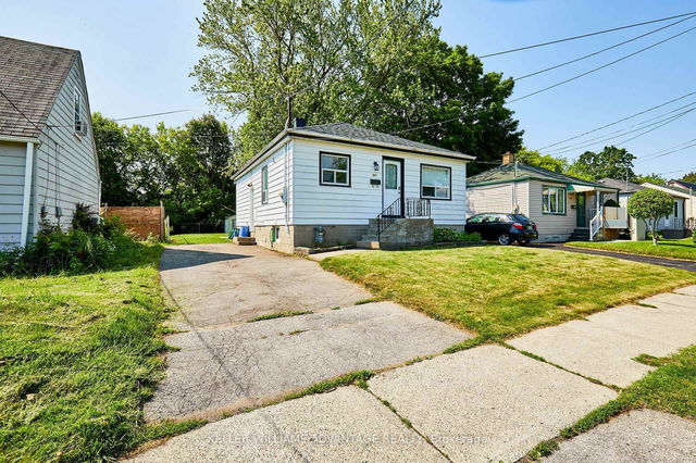 211 Marquette Avenue