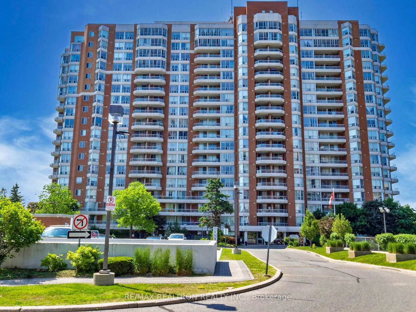 Condo for sale at 1606-430 McLevin Avenue, Toronto, Malvern, M1B 5P1 - MLS: E12213662