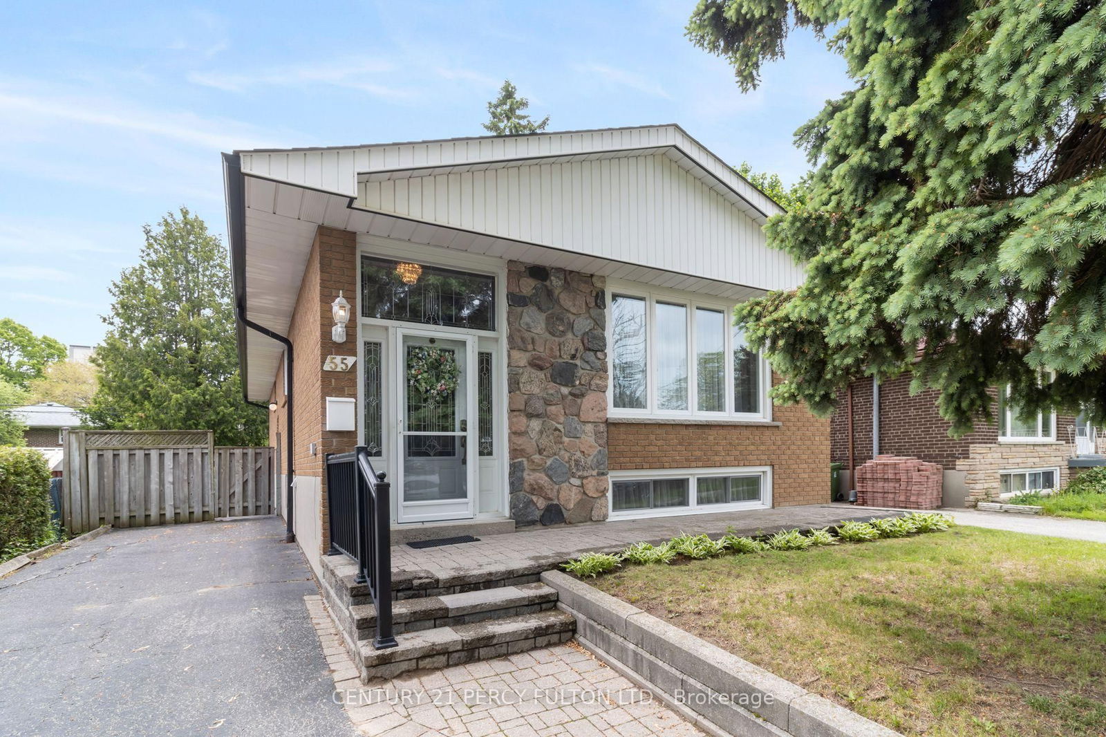 Detached House for sale at 55 Rochman Boulevard, Toronto, Woburn, M1H 1S1 - MLS: E12215242