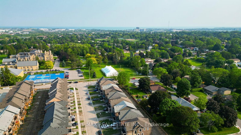 214 - 580 Mary St E, Whitby, L1N 2R3 | Image 3