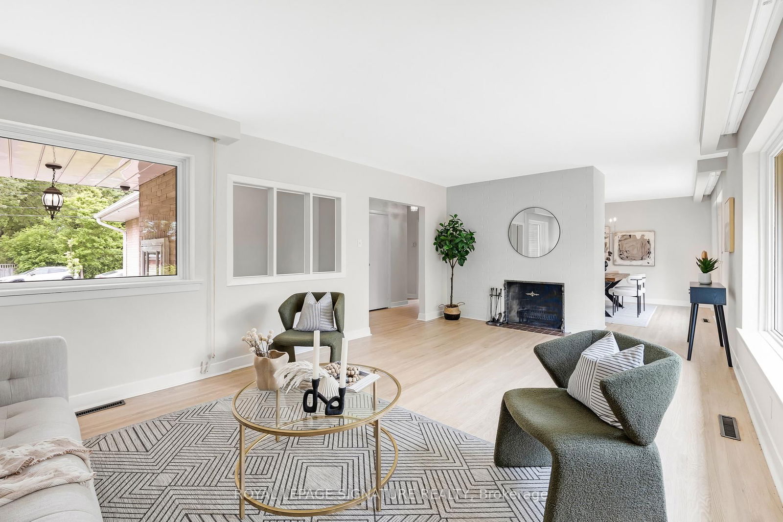 Detached House for sale at 15 Bugle Hill Road, Toronto, Tam O'Shanter-Sullivan, M1T 1C5 - MLS: E12216355