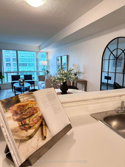 Unit 2110 — 18 Lee Centre Dr, Toronto - Woburn image-0-3