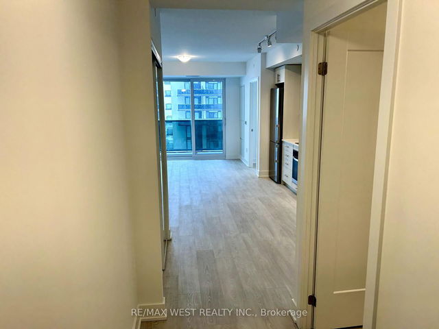 2015 - 2545 Simcoe Street N N