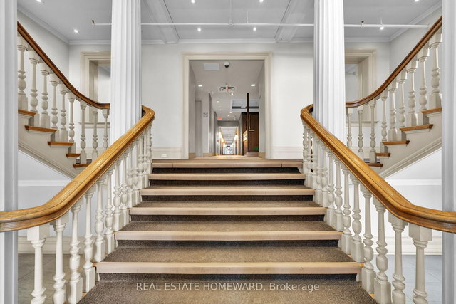 128 - 201 Carlaw Avenue