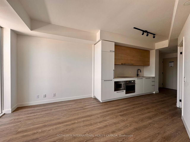 314 - 1555 Queen Street E