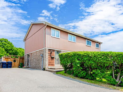 87 Lowry Sq, Toronto - Malvern image-0-2