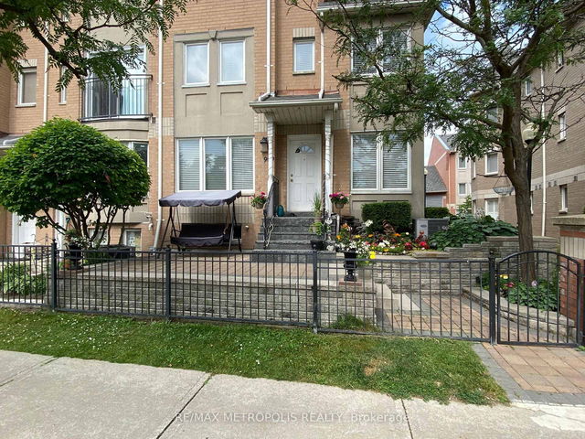 909 - 29 Rosebank Drive
