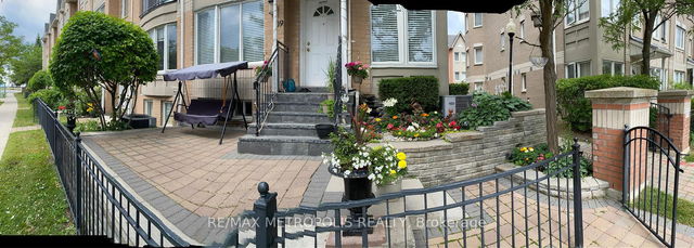 909 - 29 Rosebank Drive