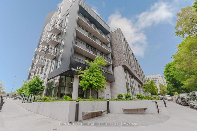 912 - 90 GLEN EVEREST Road