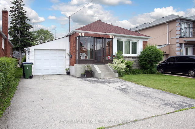 938 Kennedy Road