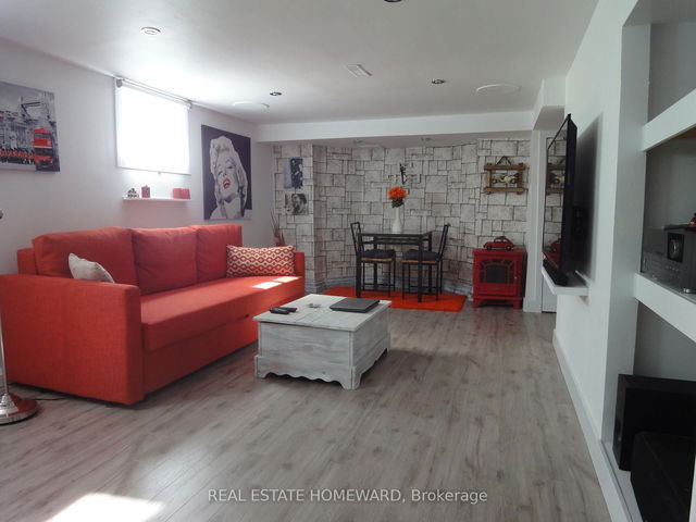 103 St Hubert Avenue