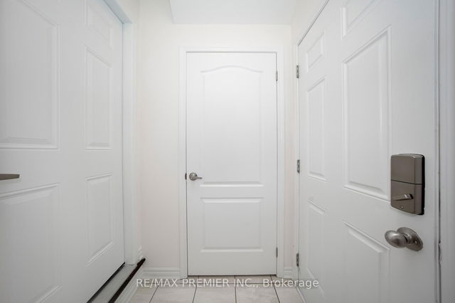 Lower - 1058 Cameo Street