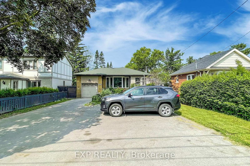 812 Kennedy Rd, Toronto, M1K 2C8 | Image 2