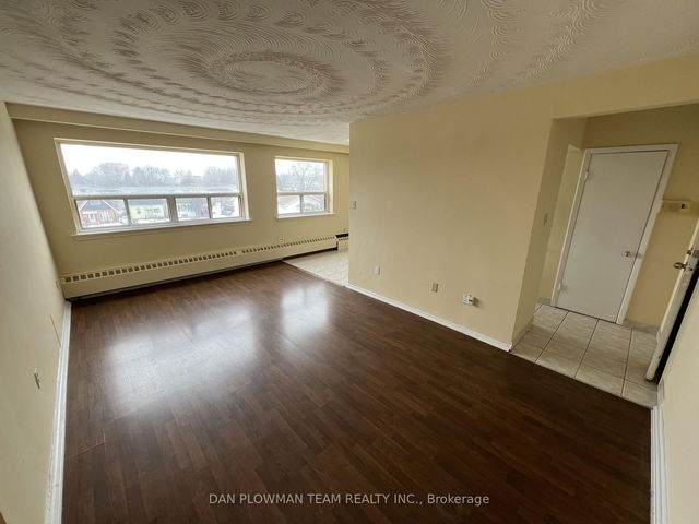 303 - 170 Park Road S