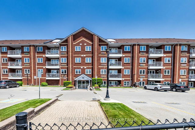 411 - 195 Lake Driveway W