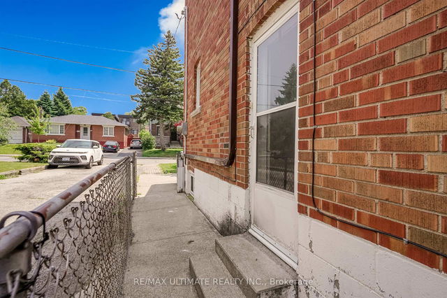 Lower - 152 Westbourne Avenue