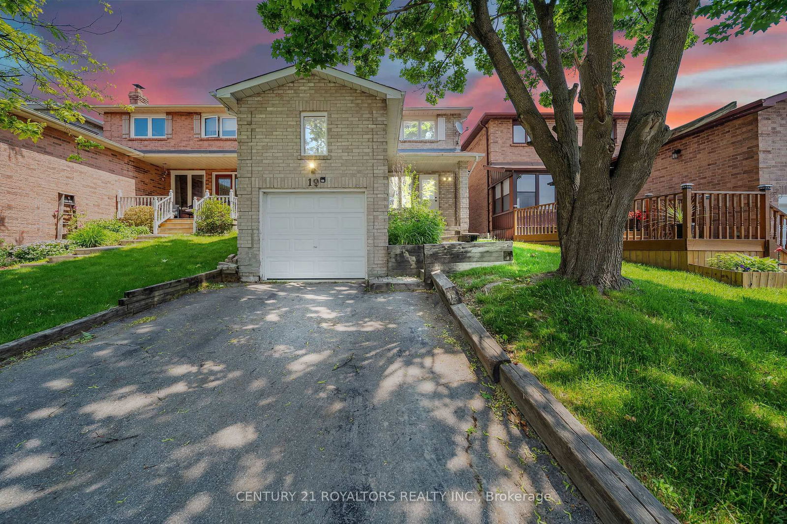 Detached House for sale at 19 Palmer Drive, Ajax, Central, L1S 5W9 - MLS: E12221245