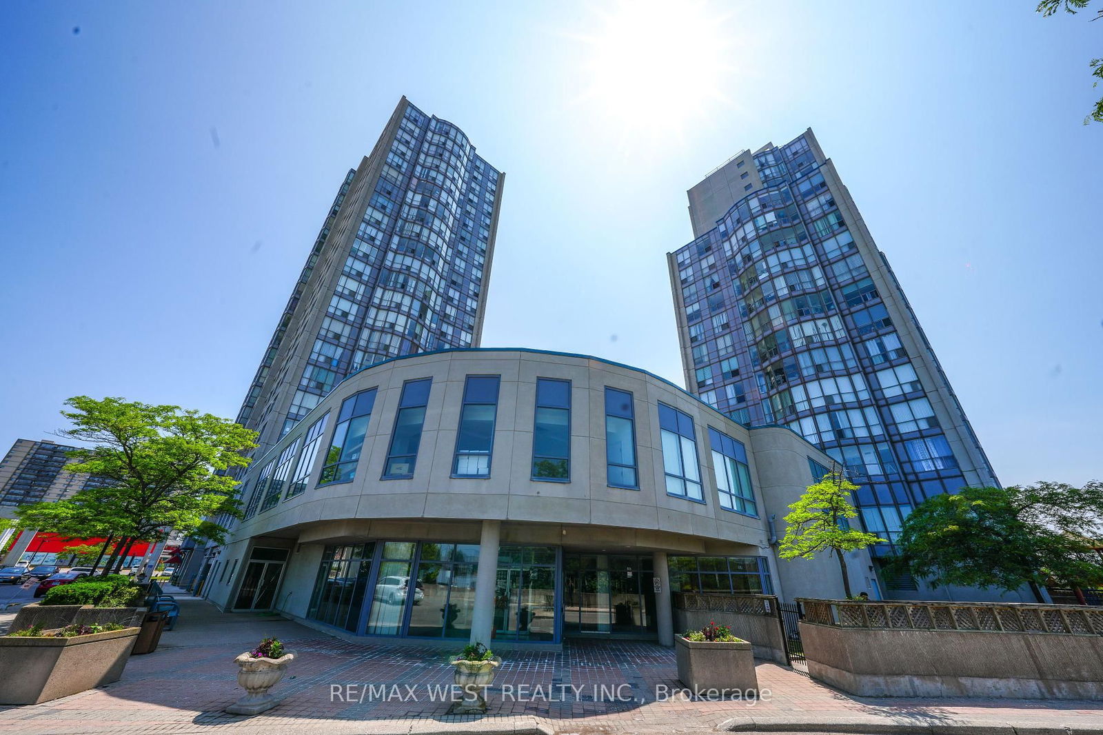 Condo for sale at 608-1470 Midland Avenue, Toronto, Dorset Park, M1P 3B9 - MLS: E12221357