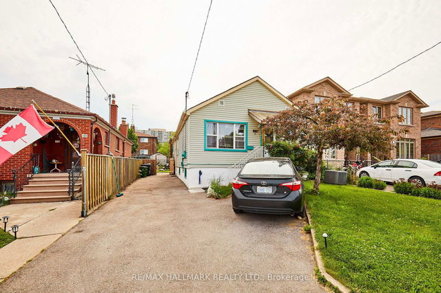 121 Magnolia Avenue
