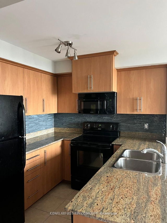 17D - 6 Rosebank Drive E