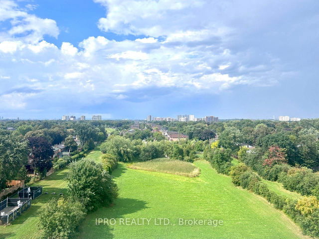 618 - 3220 Sheppard Avenue E