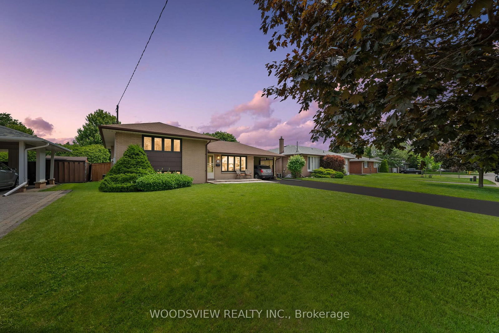 Property at 733 Glengrove