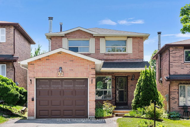 32 Woodward Crescent