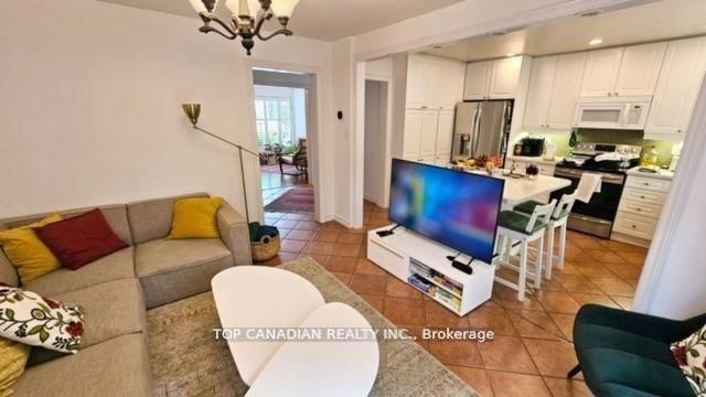 36 Calora Court