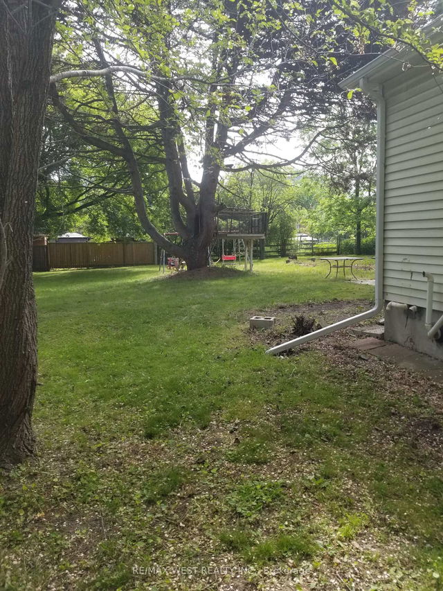 43 Beachell (Basement) Street