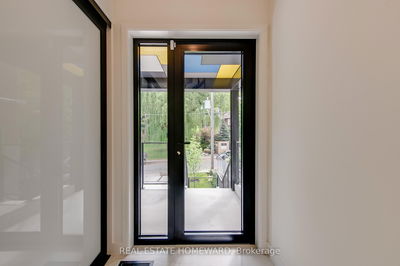 174 Kenilworth Ave, Toronto - The Beaches image-0-3