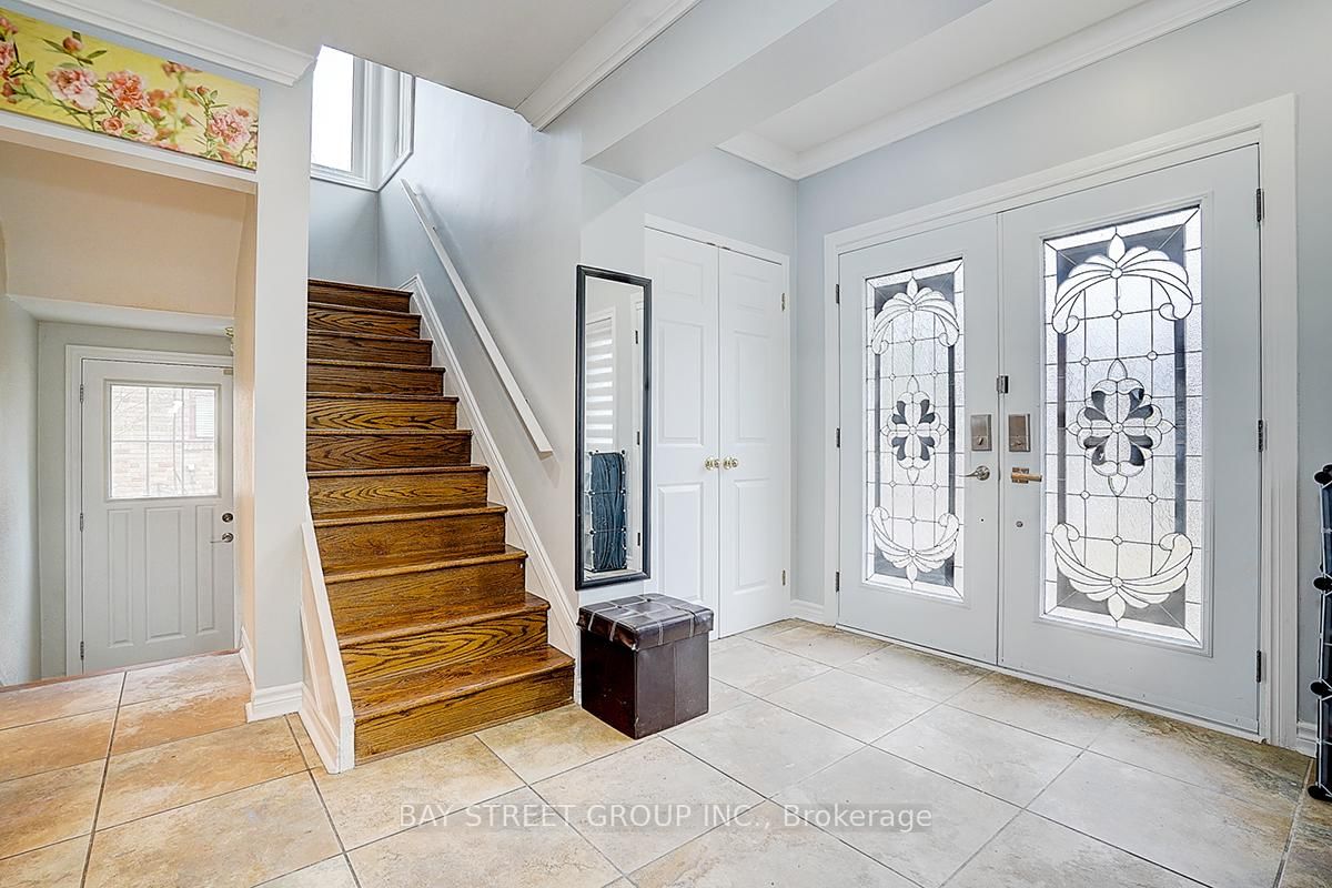 Detached House for sale at 6 Larwood Boulevard, Toronto, Cliffcrest, M1M 2M5 - MLS: E12226093