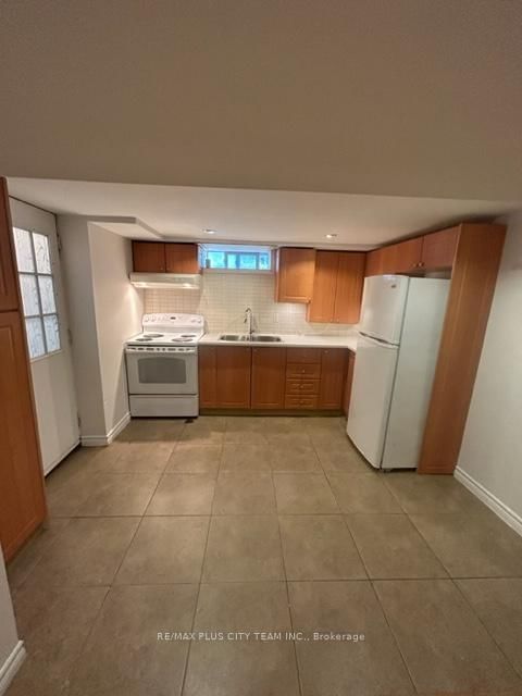 BSMT - 686 Sammon Avenue