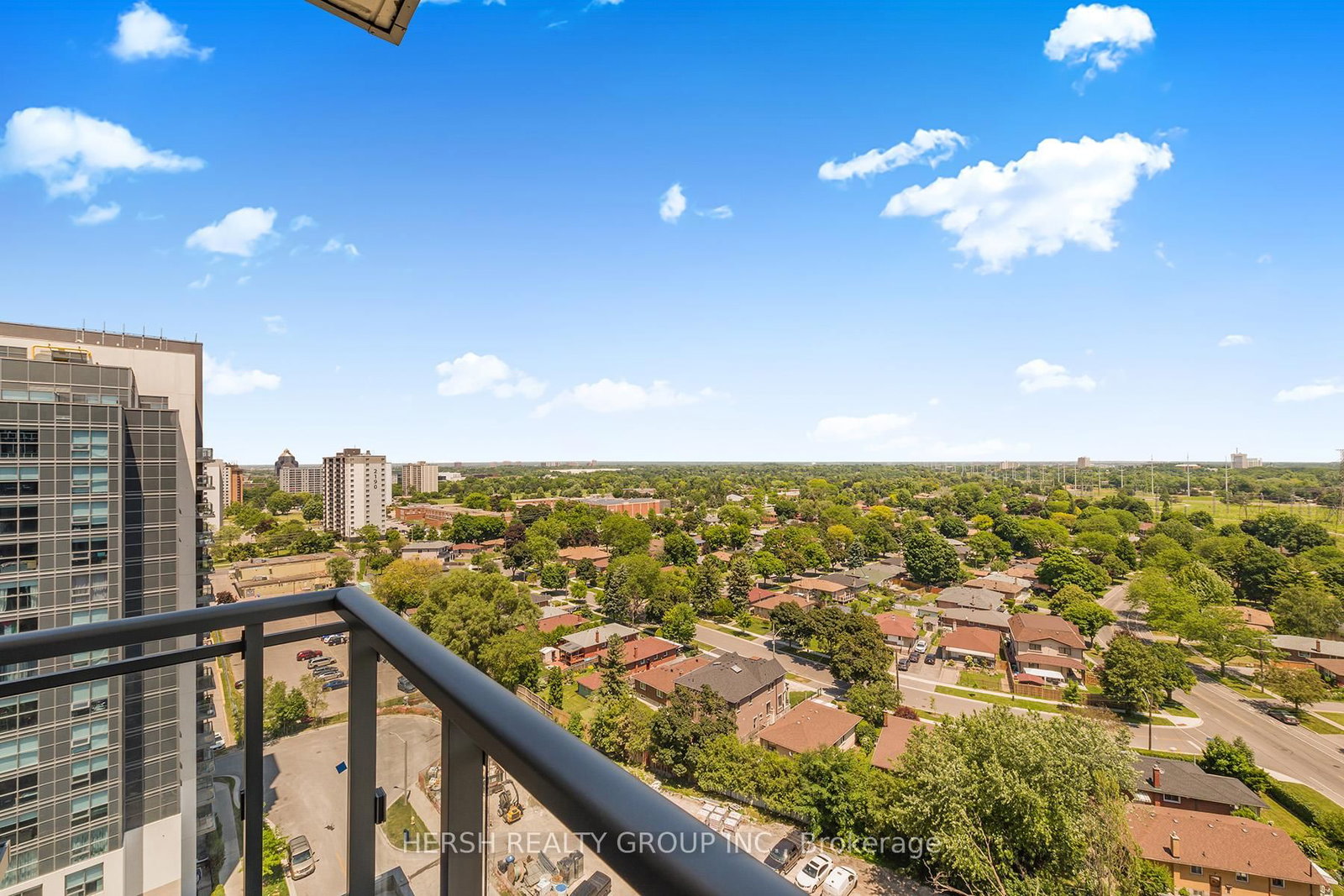 10 Meadowglen Place, Unit LPH5 - Photo 13