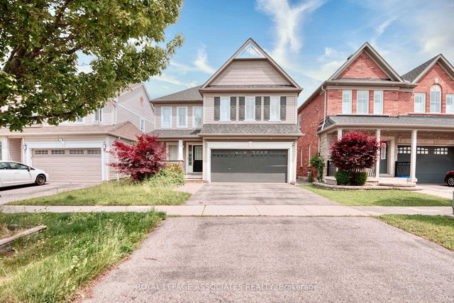 8 Ryder Crescent