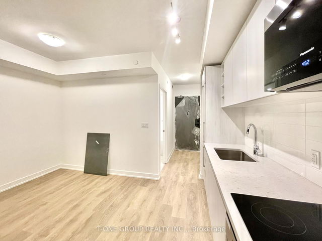 3216 - 2031 Kennedy Road