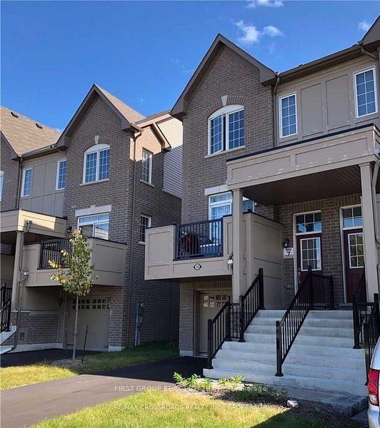 Main - 500 Rossland Road W