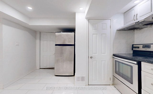 #Lower - 11 Dalehurst Ave Avenue