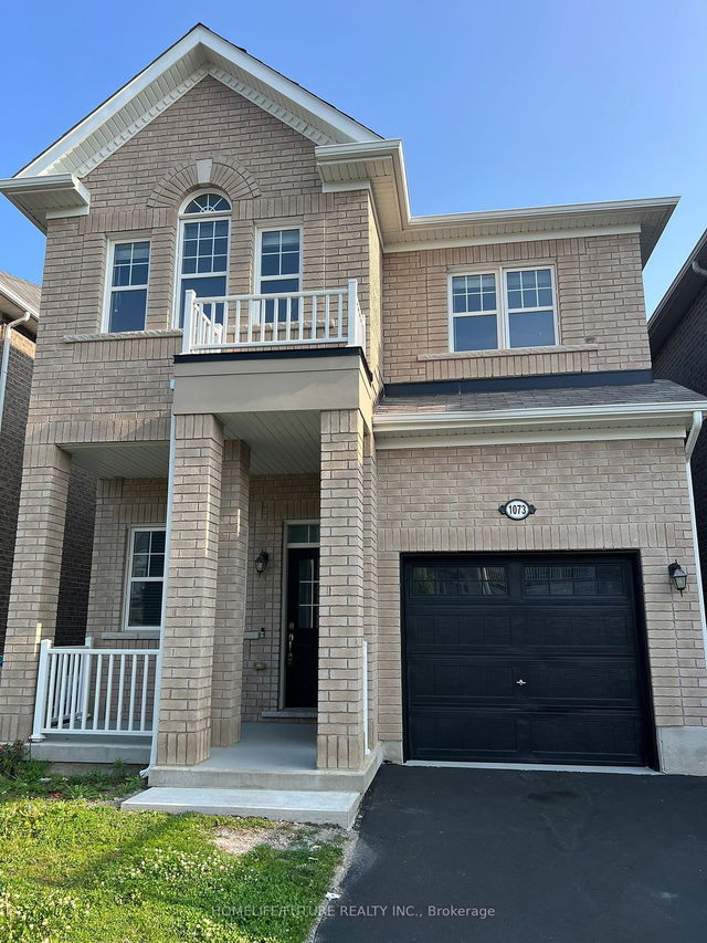 1073 Foxtail Crescent