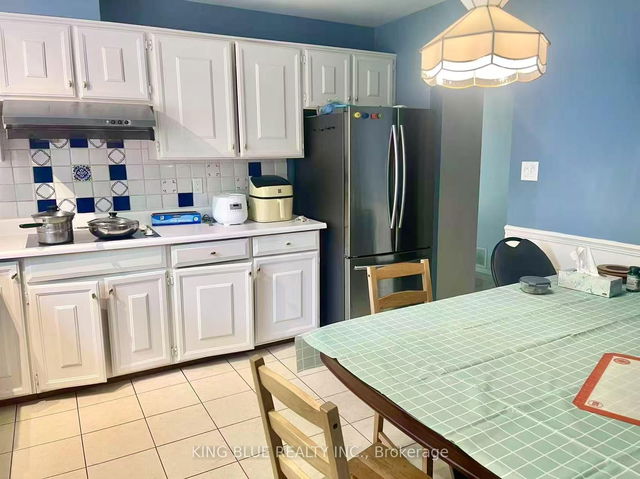 Room 3 - 132 Heatherside Drive