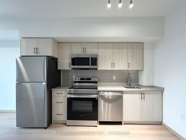 315 - 3429 Sheppard Avenue E