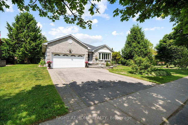 94 Lake Driveway Way W